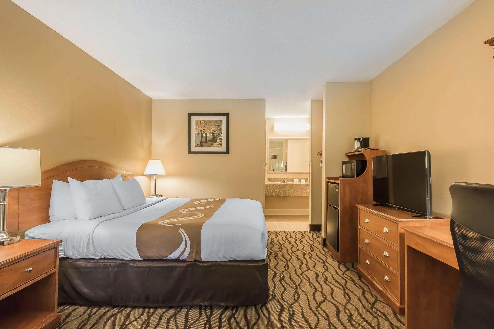 Quality Inn Charleston - Sikeston Exterior photo